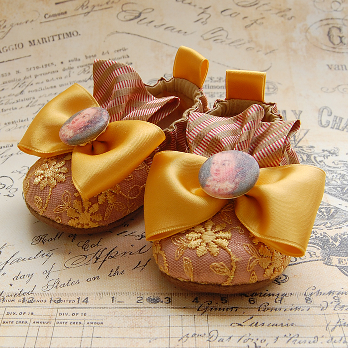 Pompadour-gold Baby Shoes